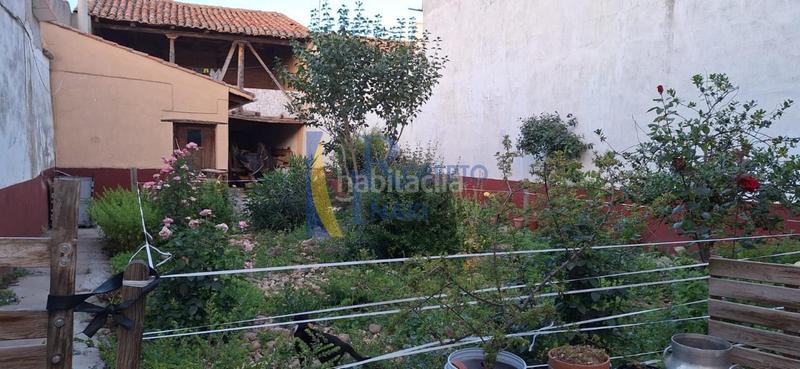 Foto df6be55a-5ecd-45e2-82be-aa42f38a73b9. House with heating in Fresno de la Vega