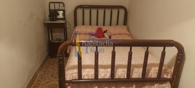 Foto f9100193-d614-4e1e-955a-f1208c82b764. Casa amb aparcament a Valencia de Don Juan