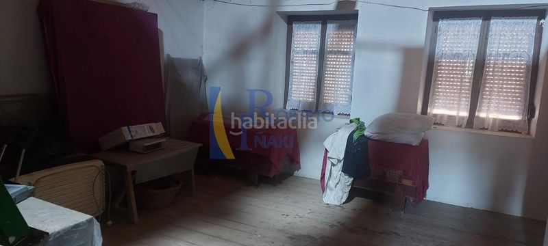 Foto 0fd12e29-2c37-4bc2-ad1d-b70a6cf0f0c1. House with parking in Valencia de Don Juan