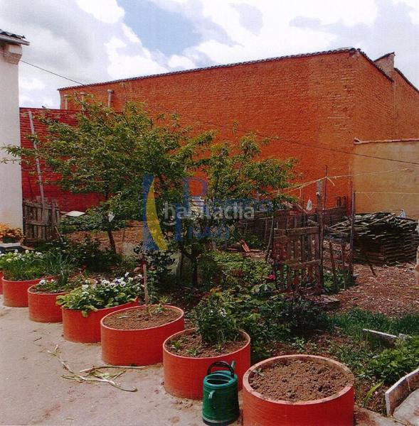 Foto 0f4b8dba-9aae-4cf2-a37a-05e973a1c865. Terreno residencial en Valencia de Don Juan