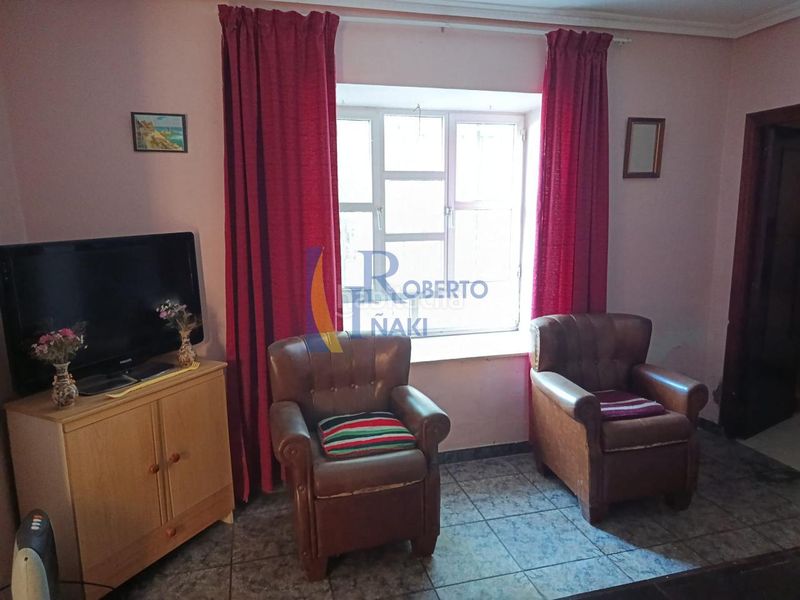 Foto 43b0ed6d-b7bb-4d59-bb47-f2a9cd4846a6. Casa con riscaldamento in Algadefe