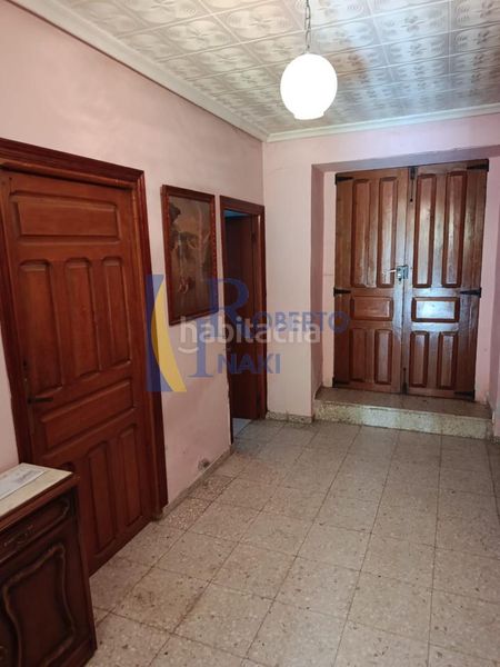 Foto 4497439b-ba40-48ec-a5ff-8b6cd1c13a73. Haus mit heizung in Algadefe