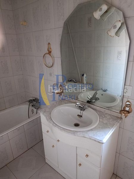 Foto a310eae7-9b75-4cdc-a506-7b1a956a819d. Haus mit heizung in Algadefe