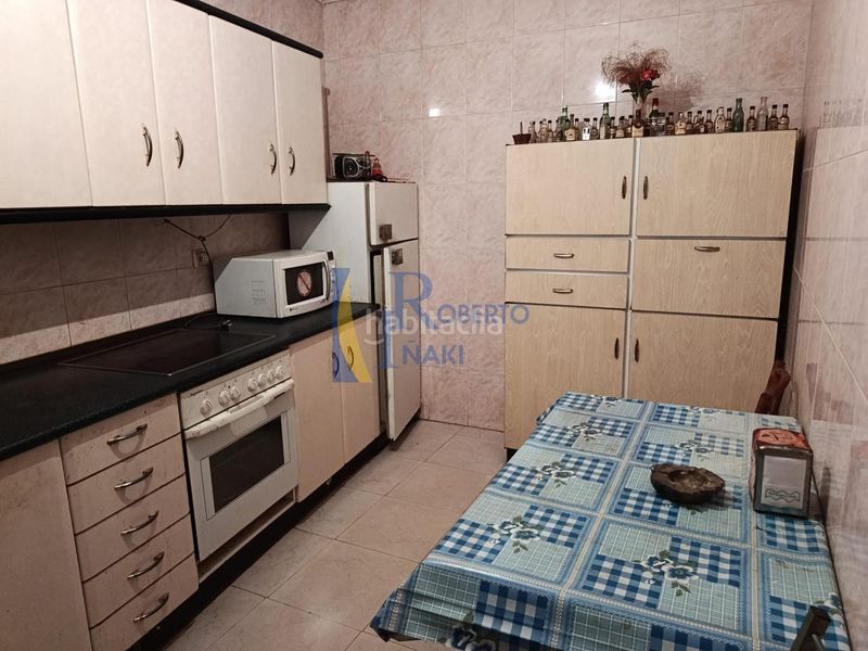 Foto edd9903f-99ca-438b-9e19-923c9321a252. Haus mit heizung in Algadefe