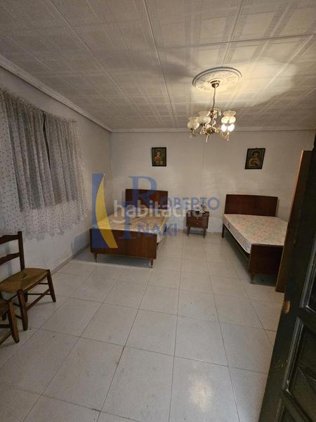 Foto 63ff6a48-812f-4011-91c8-5e632713589a. House with heating in Algadefe