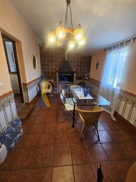 Foto 5e418487-0453-4d7d-8b2f-b08b35434871. Casa amb calefacció a Laguna de Negrillos