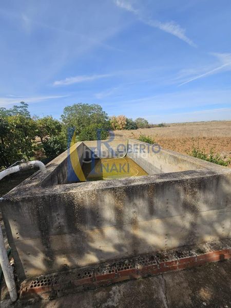 Foto 7bffd461-bc64-47e5-b348-4d9ae285885f. Casa amb calefacció a Laguna de Negrillos