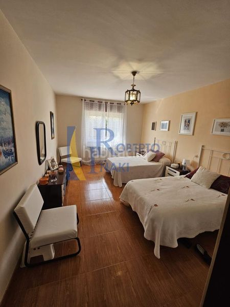 Foto d99cdcfe-44f6-4693-b6ca-7a4538eea5c9. Casa amb calefacció a Laguna de Negrillos