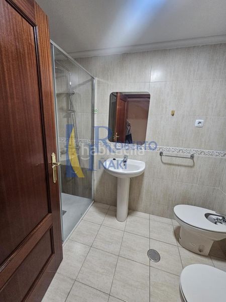 Foto 4d2c1d8e-d62b-4b82-b736-8d13f089d652. Pis amb calefacció aparcament a Valencia de Don Juan