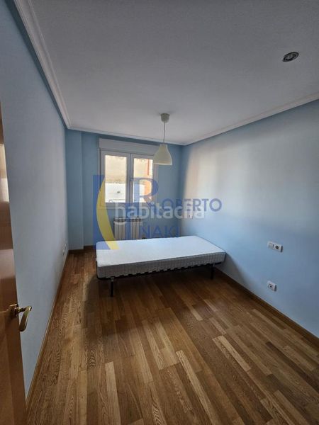 Foto aea07608-7645-4da5-877a-f4996da187db. Pis amb calefacció aparcament a Valencia de Don Juan