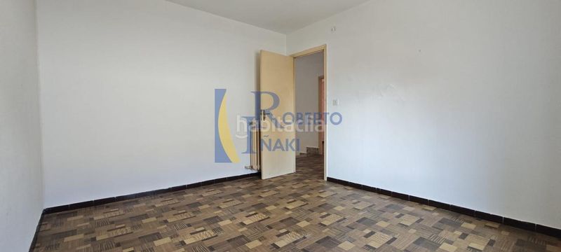 Foto b512c086-3e3f-4aba-8c9d-73c5bb027885. Casa amb calefacció aparcament a Valencia de Don Juan