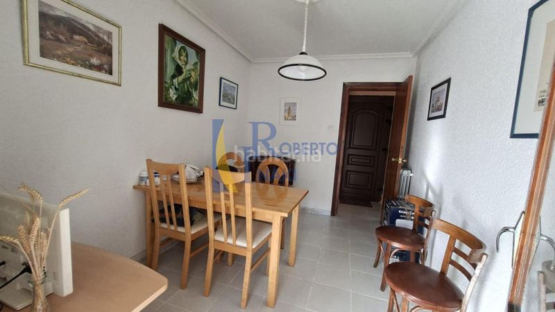 Foto 2df5f866-f1bd-43e5-b70e-eb870b605db0. Casa amb calefacció aparcament a Villamañán