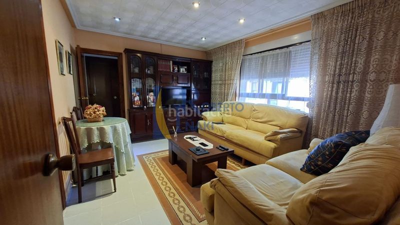 Foto 5518ab39-6375-4144-a1de-ca2ae97ea1dc. Casa amb calefacció aparcament a Villamañán