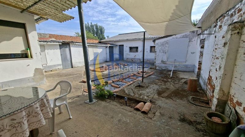 Foto 6806295a-d639-4a25-96e9-1c1c3e9fa73d. Casa amb calefacció aparcament a Villamañán