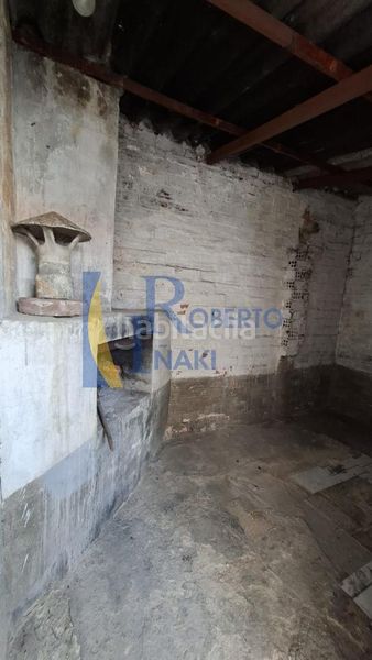 Foto b68685b2-d2d3-48fd-88ef-692a65fbad2a. Casa amb calefacció aparcament a Villamañán