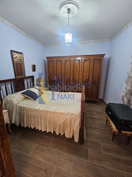 Foto b16a8445-5ab5-4115-82c2-143121666311. Casa amb aparcament a Gusendos de los Oteros