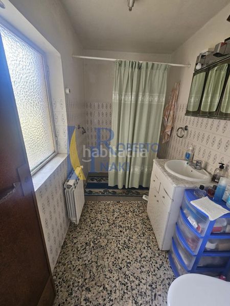 Foto 2b0f416d-c922-4467-9361-766fd3fa80b7. Casa amb calefacció aparcament a Pajares de los Oteros