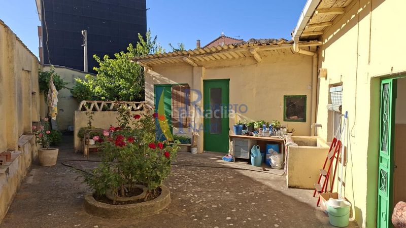 Foto da874bff-a969-4da2-aaa1-301c11bb737e. Casa en Valencia de Don Juan