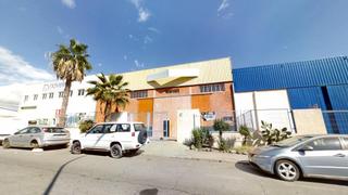 Nave industrial en Cruce de Arinaga. En venta nave industrial apta para ric en poligono industrial de