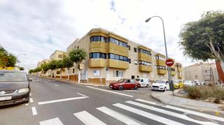Pis  Calle pasaje el greco 1. Gran oportunidad  piso vpo en venta en las huesas, telde  3 dorm