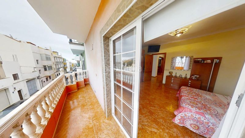 Foto b8e5502c-6c97-4503-aad7-96d6fc77ecc9. Maison avec parking dans la herradura - balcón de Telde Telde