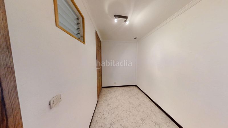 Foto 558d35a3-f212-4a73-8b18-2e03d9e75f2f. Casa adossada a Burrero Ingenio
