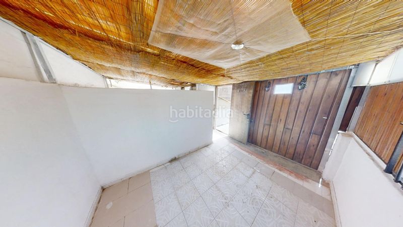 Foto b9b4bc99-b79b-4ed0-a76d-9072b5c3cfe8. Casa adossada a Burrero Ingenio