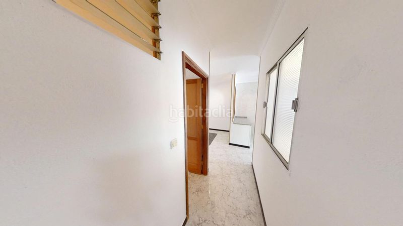 Foto c967ca8c-8b9a-40e7-9a18-4b073bfb119d. Casa adossada a Burrero Ingenio
