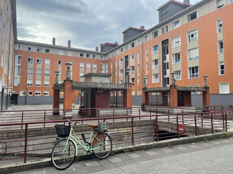 Foto e1f27def-2f68-405b-8c75-cef4537bd38a. Aparcament cotxe a Ibaeta Donostia - San Sebastián