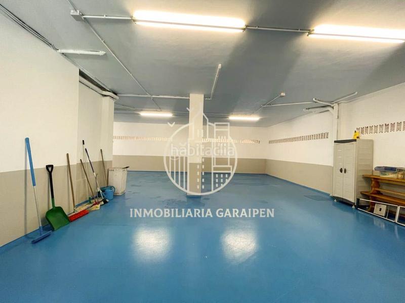 Foto 63cc1627-76d2-4d38-bffa-1c93b1970bd4. Aparcament cotxe a Aia