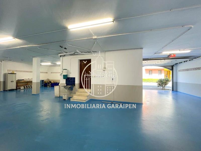 Foto 69d01d1e-4e83-422d-88f4-6534dd9d6361. Aparcament cotxe a Aia