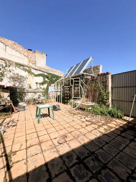 Foto 405f7012-14ed-400c-b90d-ea72b8d9da86. Casa amb aparcament a Santacara