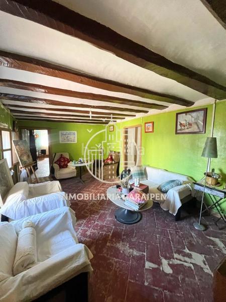 Foto df976bb2-6306-4689-80f4-0090b3039fa3. Casa amb aparcament a Santacara