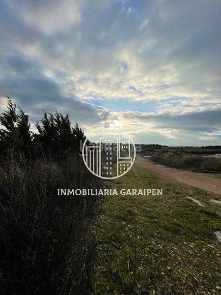 Foto eb181195-5f4e-41b6-aa19-2856e3ed6a55. Nave industrial se vende nave industrial en construcción en Olite