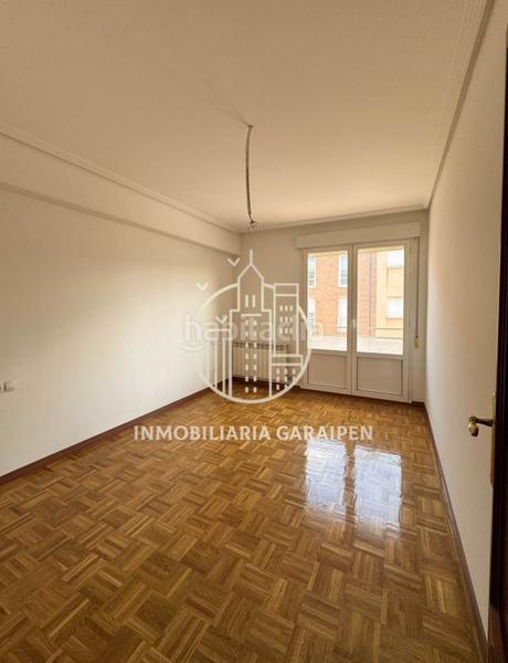 Foto 20a396bd-4149-4232-9419-2f4d76526387. Casa adosada se vende adosado a estrenar en Olite