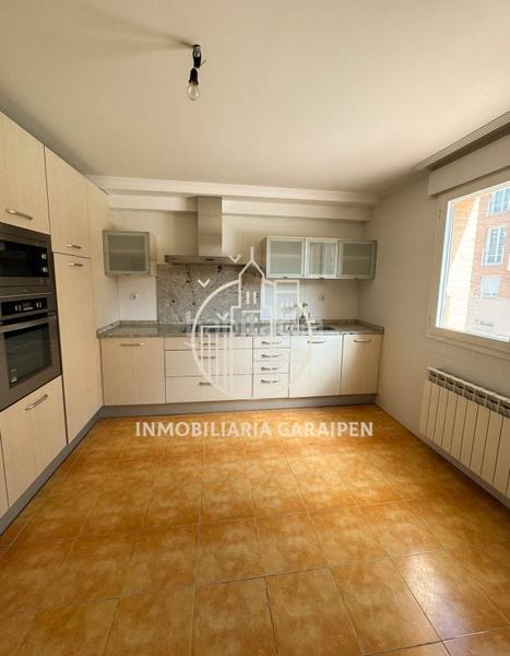 Foto ae08068d-0f92-4c51-a44c-063950dec78d. Casa adosada se vende adosado a estrenar en Olite