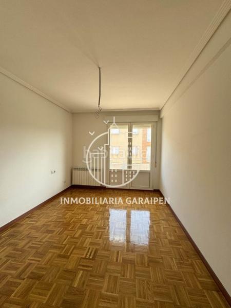 Foto ae698a41-0a84-491b-9df0-c78d5f3c6d17. Casa adosada se vende adosado a estrenar en Olite