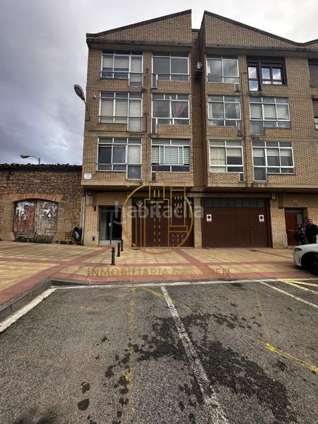 Foto 440c67d0-fc53-460c-8a1c-c3b3c5067858. Lloguer local comercial a Olite