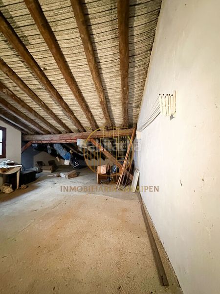 Foto 5507a966-fa0c-4343-bcd6-fcf74747ad88. Casa amb calefacció a Olite