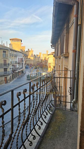 Foto cf51bb8d-c0ca-4e89-ba35-b1778aad131a. Casa amb calefacció a Olite