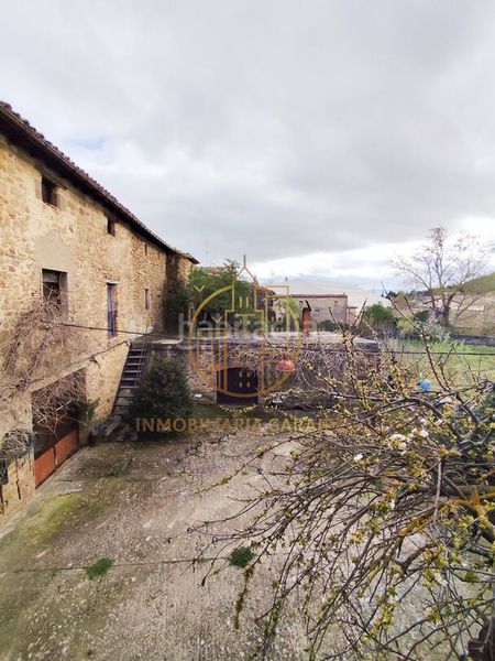 Foto 1c492267-ea2e-49b1-be73-8beaf55785b2. Casa amb aparcament a Aibar