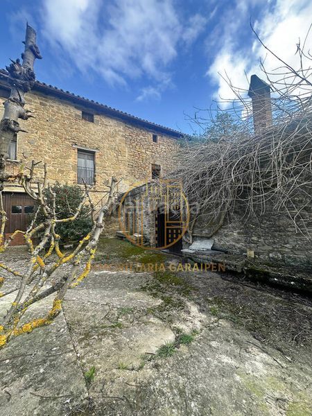 Foto 6d650de5-fbf2-4371-8052-55fc21cf52d4. Casa amb aparcament a Aibar