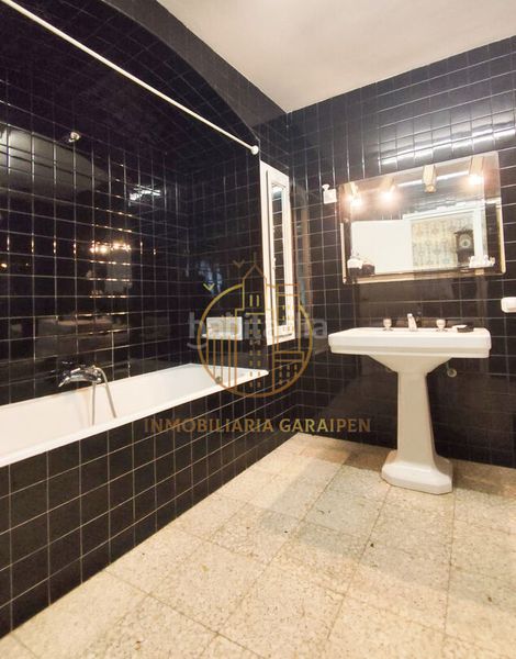 Foto 7b96c906-d4cc-404e-807b-c44c7e57e391. Casa amb aparcament a Aibar