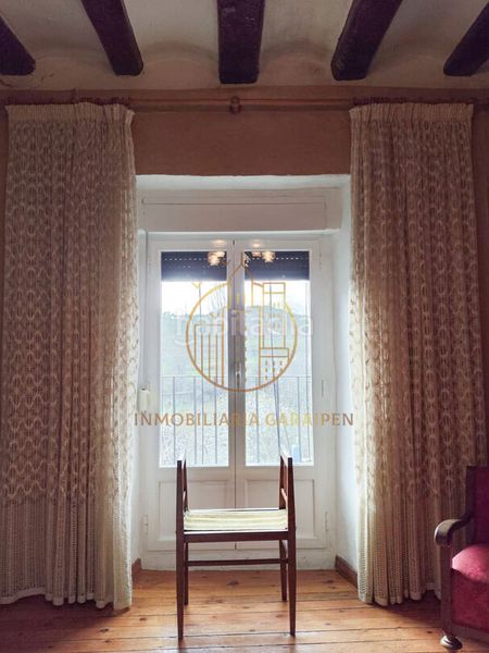 Foto b4c2d560-28b3-49c3-9e44-a8e017e44d5d. Casa amb aparcament a Aibar