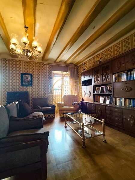 Foto ee9dde85-62b7-42d1-a58d-8a77e89e6139. Casa amb aparcament a Aibar