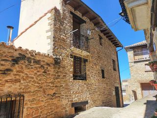 House in Ujué / Uxue. Casa totalmente reformada en ujuéuxue con vistas a la iglesia fo