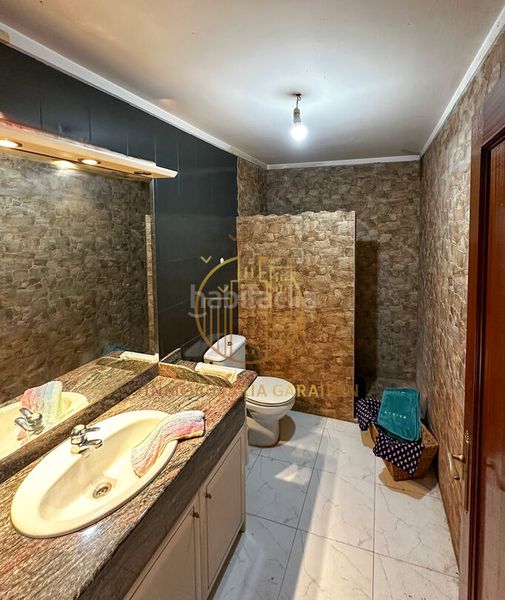 Foto 2ba06b25-c385-4281-9078-242d67a78b75. Casa adossada amb aparcament a Funes