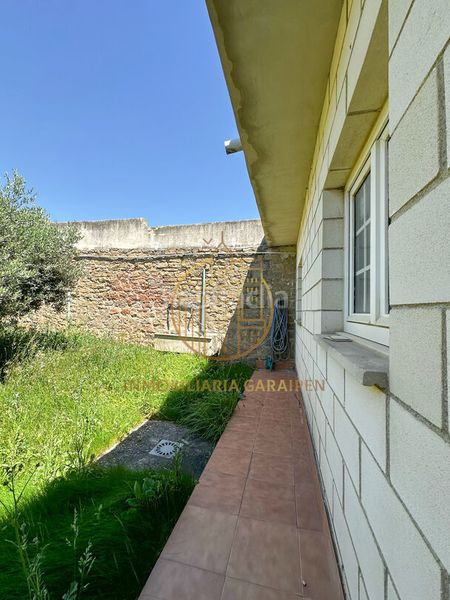 Foto 4a53cf18-645d-4d1f-bd8f-2392fdc17b56. Casa amb aparcament a Santacara