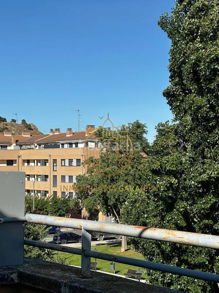 Foto ae3bf5c4-7692-4798-83d3-a61757de690f. Dúplex amb calefacció aparcament a Peralta