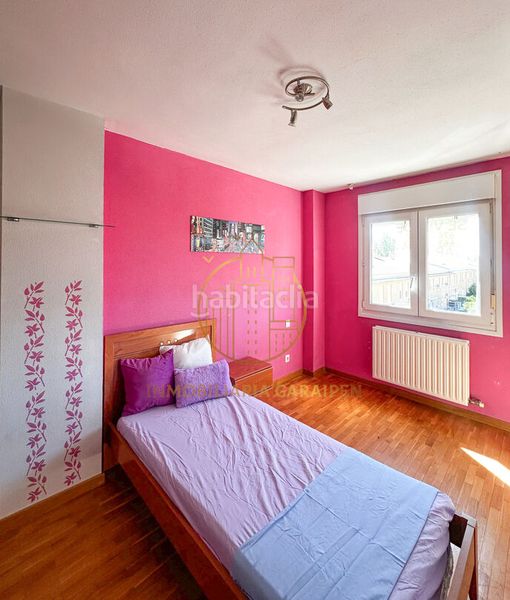 Foto c56682cb-f2e2-4ff6-a20f-d24e1a104073. Duplex with heating parking in Peralta
